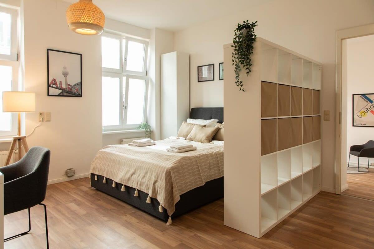 Homely Berlin - Spacious Flat Quiet, Friedrichstrasse, River Exterior photo